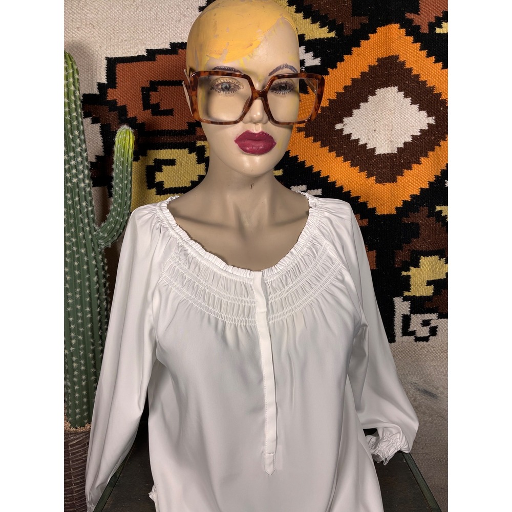 Chico's Smocked Neck Blouse Womens 0 White Excellent Long Sleeve Pullover Top